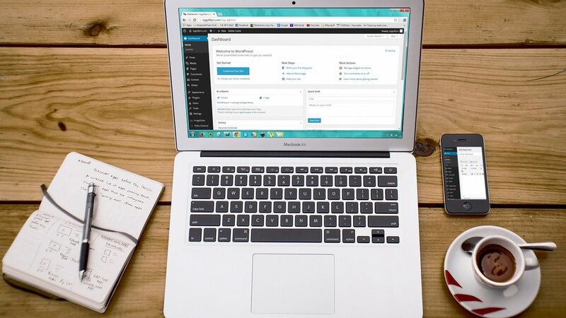 Three-step flow: create invoice, auto-send reminders, get paid faster